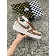 Nike  Air Force 1 空军一号 潮流爱心V 棕色  空军鞋  DC8877 202