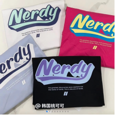 New Nerdy Men and Women Rainbow Letters Printed Loose Short-sleeved T-shirts|Nerdy22s新款彩虹字母拼色印花T恤